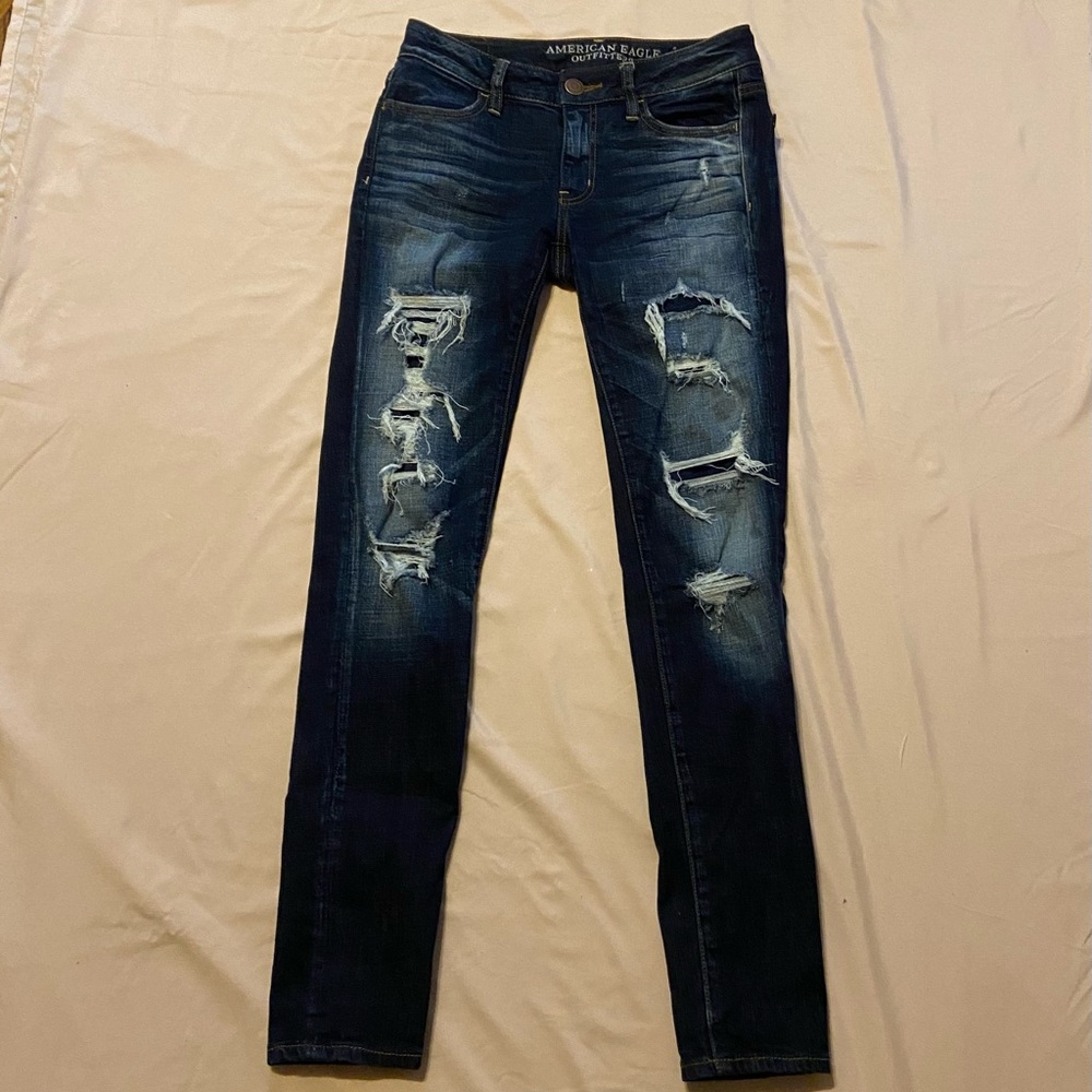dark washed american eagle jeans